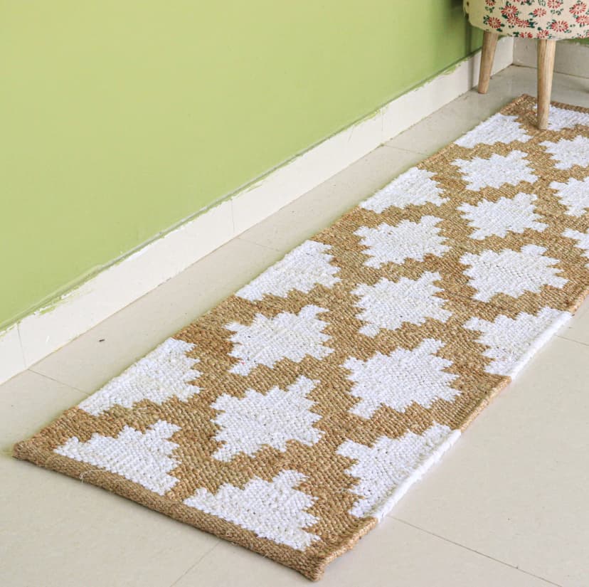 Natural Jute Handwoven Hemp Runner Rug with White Design Tufted Hemp Rug Hemp For Stair Decor Natural Fiber Hemp