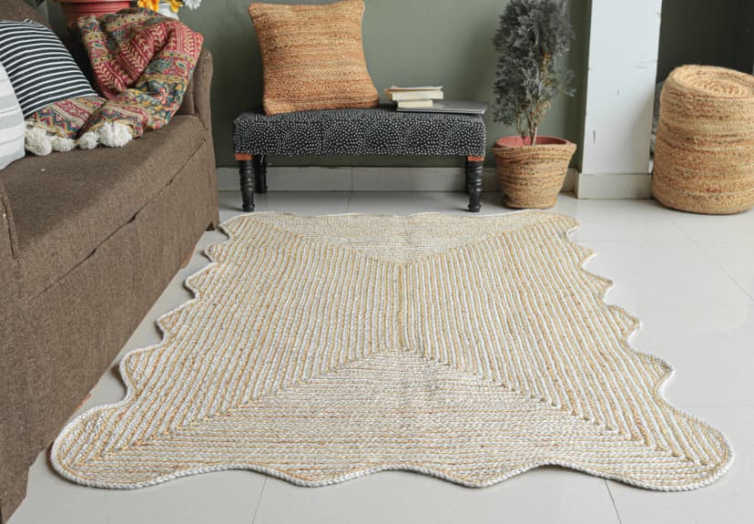 Wavy Edge Scalloped Handmade Beige and White Tie Dye Braided Rectangle Jute Rug