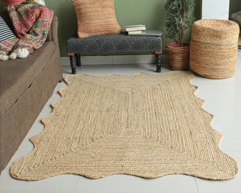 Indian Hand Braided Wavy Edge Scalloped Rectangle Jute Rug